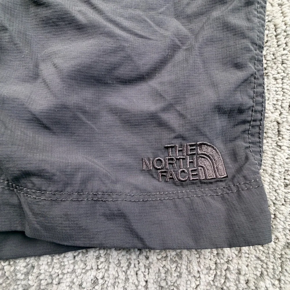 The North Face Shorts Mens 36* Gray Ripstop Hiking Outdoor Nylon CFT2 TCN3/TMN3